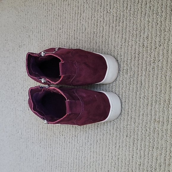 Soda Womens Taylor Nubuck Hight Top Slip On Fashion Sneaker - Picture 3 of 5